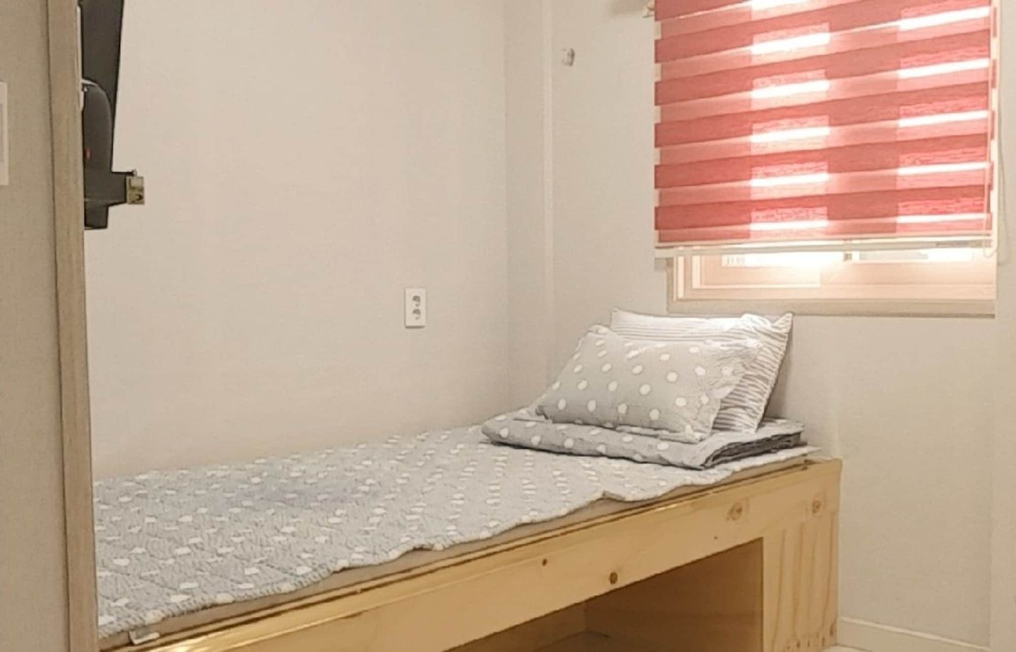 Coco Capsule Guesthouse Busan Eksteriør bilde